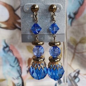 Azure Blue Chandelier Faceted Lucite Acrylic Gold Tone Vintage Pierced Earrings